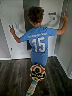 TSV Aufbau 1952 Heiligenstadt XX-Elias Hoch, 6 Jahre alt. Er spielt leidenschaftlich gern Fussball..jpg