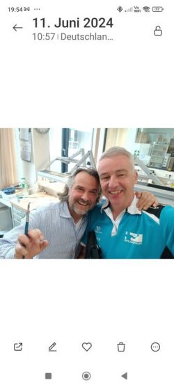 FSV Blau Weiss Guenterode II- Aussendienstmitarbeiter Gerhard Kobold von picodent bei Kunden Besuch Dental Team am Aegi in Hannover mit Herrn Puschner!.jpg