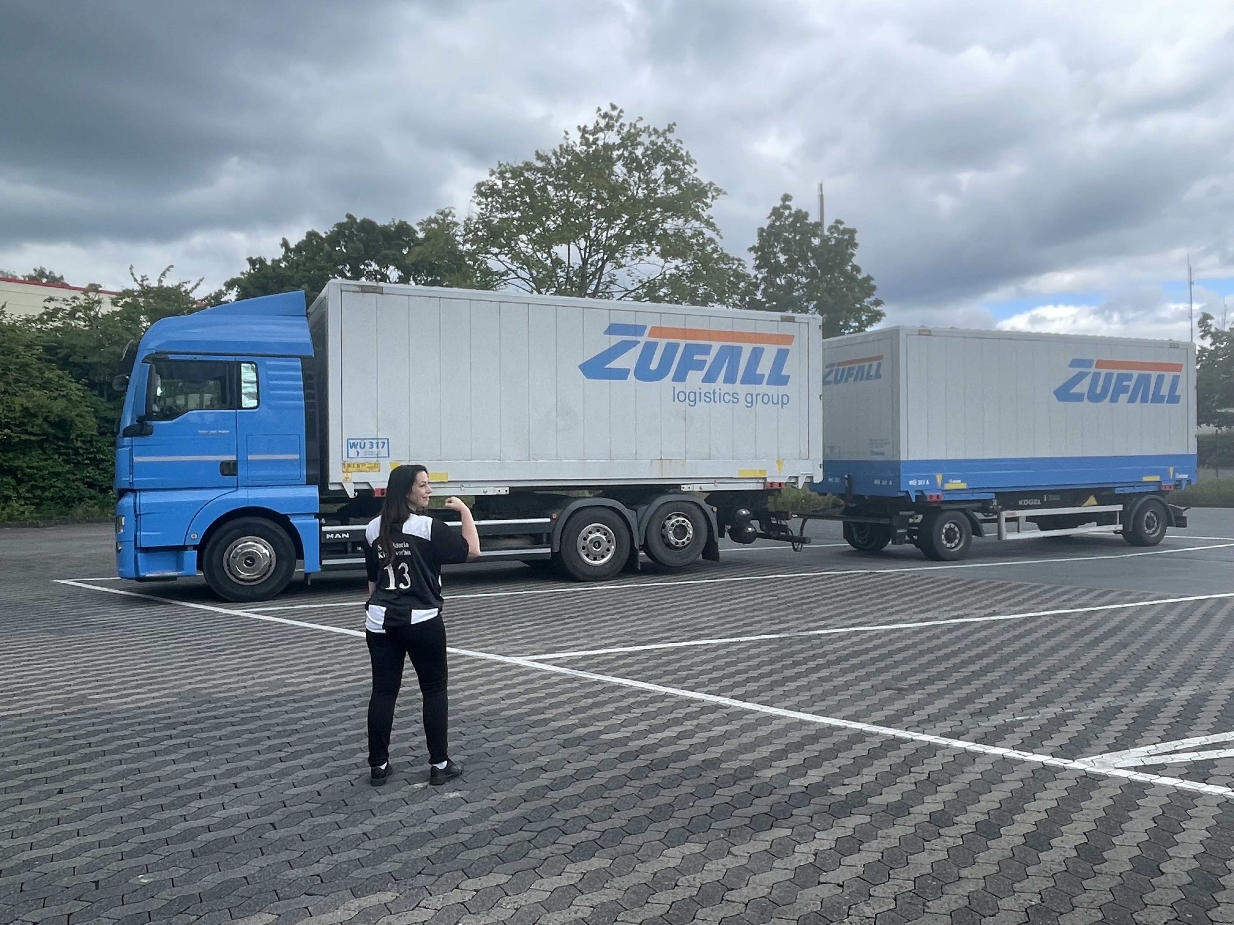 SV Viktoria Kirchworbis VI- Melanie Schenk, Assistenz der Geschaeftsfuehrung beim Arbeitgeber - Zufall logistics group in Goettingen.jpg